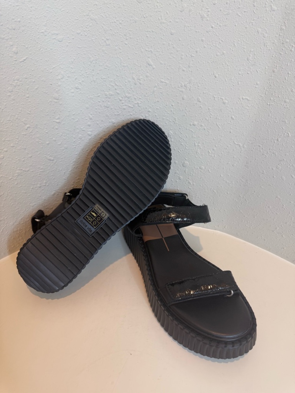 Dolce Vita Debra Embossed Leather Black Croc Platform Sandal Size 9.5 NWT - Picture 16 of 16